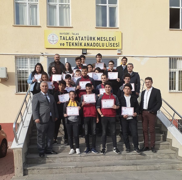 Meslek Lisesi Öğrencilerine Girişimcilik Ve Etkili Sunum Teknikleri Eğitimleri Başladı