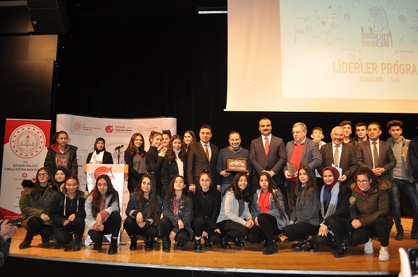 Meslek Lisesi Öğrencileri Liderleri Dinledi