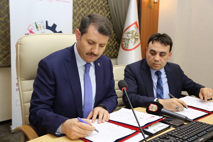 Sivas Engelli Aktif Yaşam Merkezi Projesi Sözleşmesi İmzalandı
