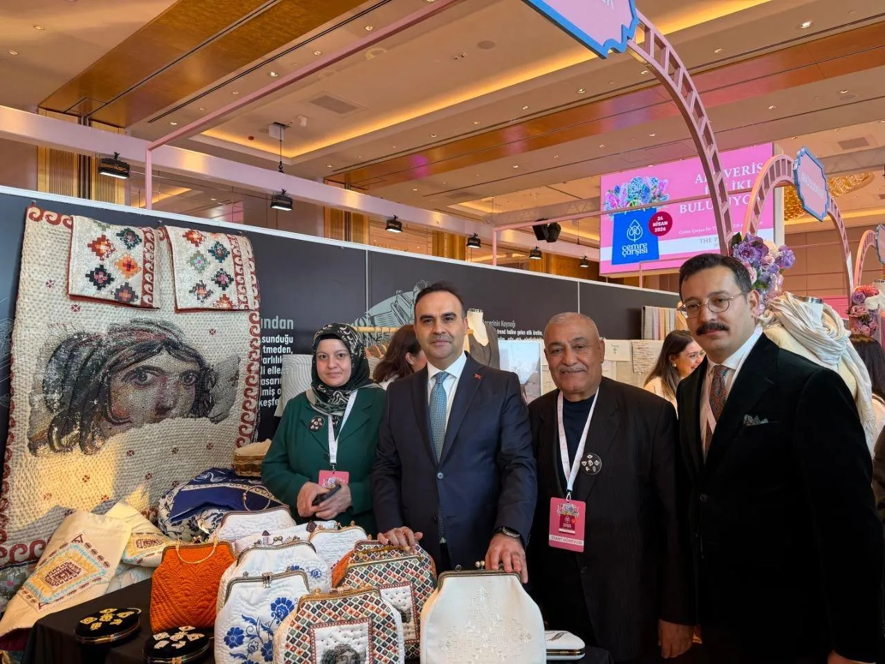 Kadın Emeği ve Yerel Tasarım 'Anadoludakiler' ile Cemre Çarşısı’nda Buluştu